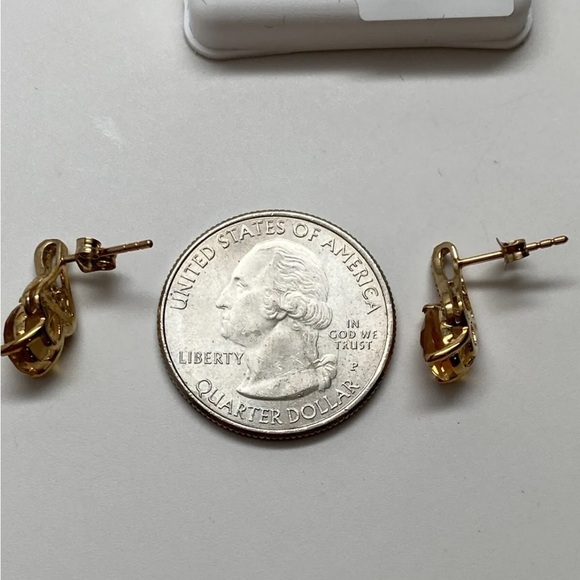 10K Yellow Gold Natural Citrine and 0.10ct Diamond Pave Stud Earrings New - Picture 3 of 12